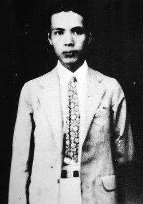 李硕勋.jpg